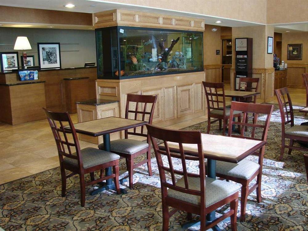 Hampton Inn&Suites Pharr Restaurant photo